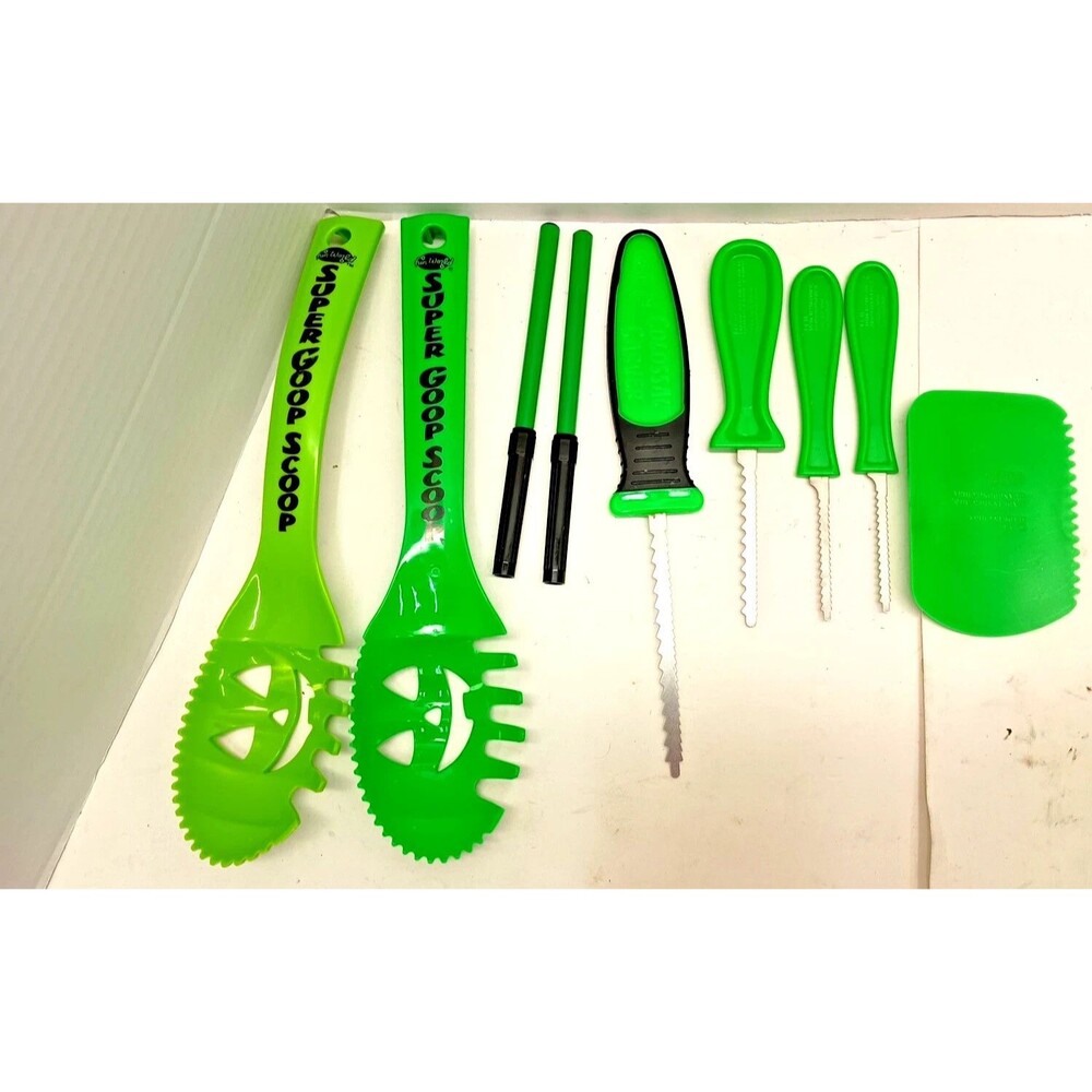 Fun World Pumpkin Pro Family Size Carving Kit Halloween 8 Pieces by Fun World